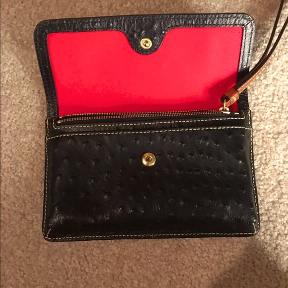 Dooney & Bourke NWT Black Ostrich Milly Wristlet. - Picture 7 of 8
